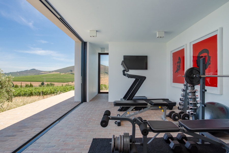 4 Bedroom Property for Sale in Devonvallei Western Cape